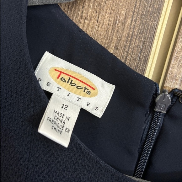 Talbots Vintage Pleated Maxi Dress Faux Buttons Navy Women's Size 12 - Picture 4 of 13